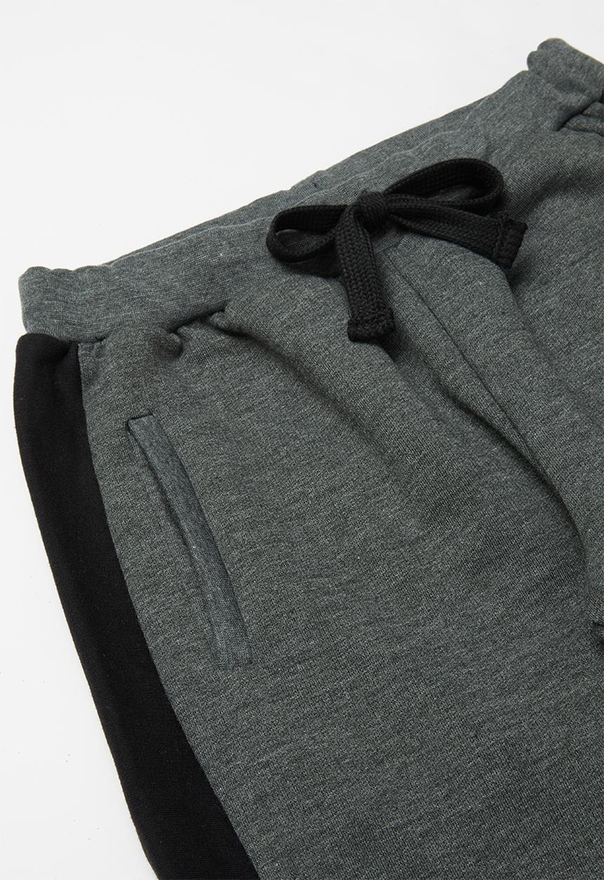 Rebel Republic - Colour block trackpants - black & charcoal