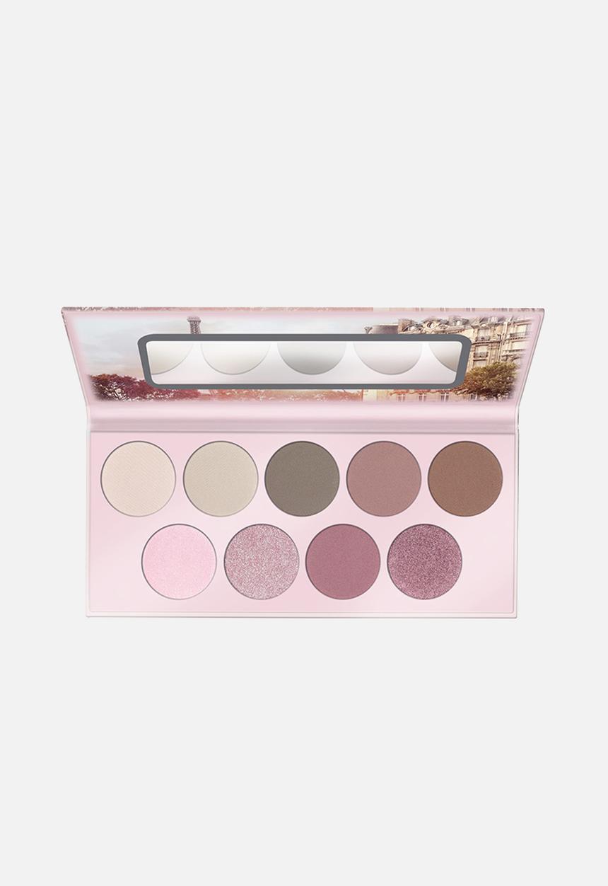 essence - Salut paris eyeshadow palette - 02