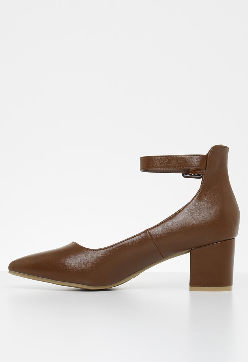 Jada - Brush pu heel - brown