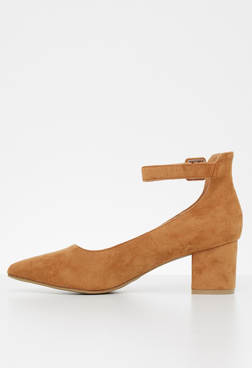 Jada - Faux suede heel - brown