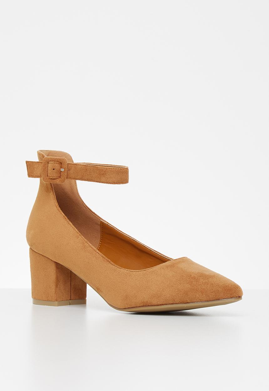 Jada - Faux suede heel - brown