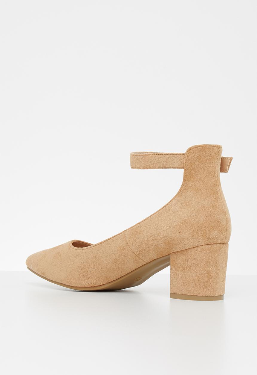 Jada - Faux suede heel - beige