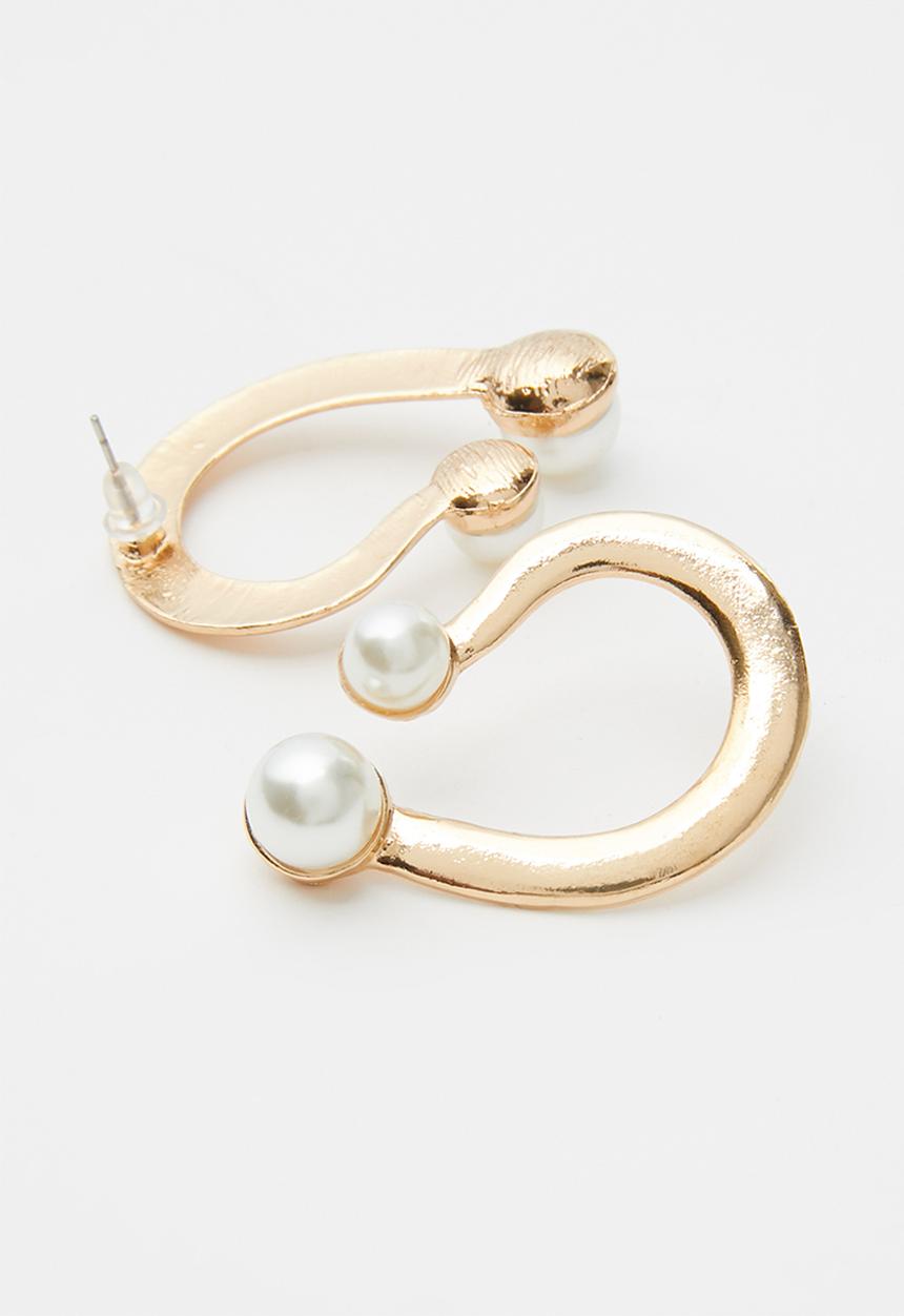 Superbalist - Anna faux pearl studs - gold