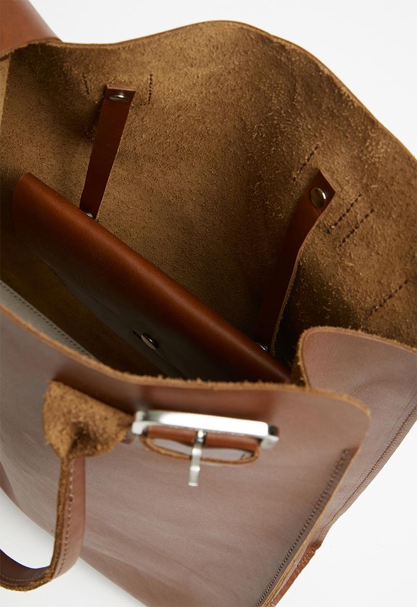 FSP Collection - Raw edge vegtan laptop bag - wheat