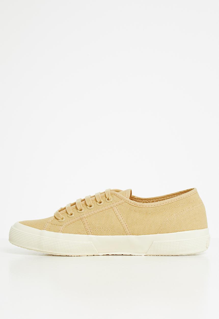 SUPERGA - 2750 shiny fox - beige camel