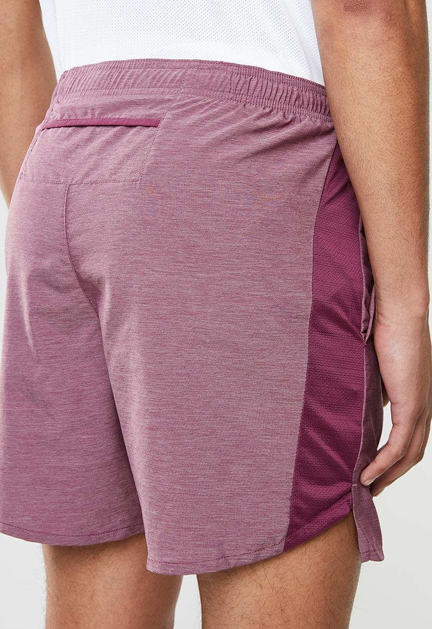 Nike - Nike challenger 7" shorts - burgundy