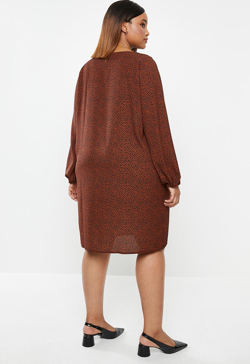 edit Plus - Cuffed balloon sleeve shift dress (plus) - rust & black