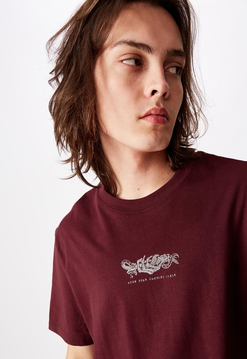 Factorie - Enemies regular graphic T-shirt - burgundy