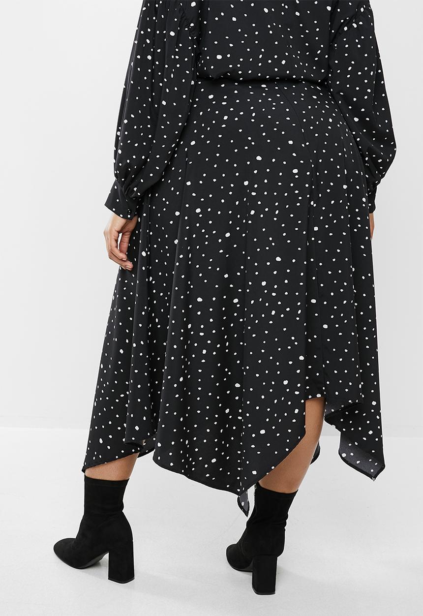 edit Plus - Aop hanky hem skirt (plus) - black & white 