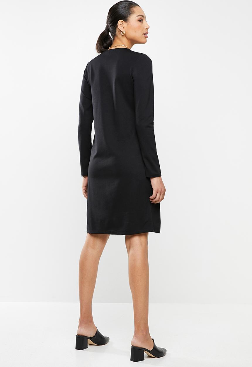 edit - Slashneck shift dress - black