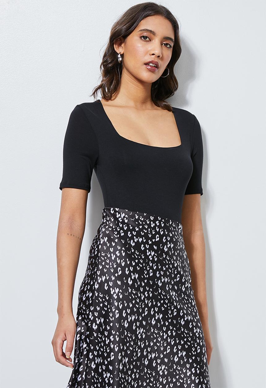 Superbalist - Square neck short sleeve bodysuit - black