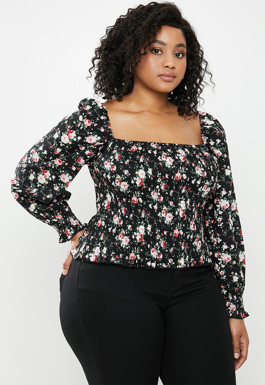 Missguided - Plus shirred body puff sleeve milkmaid top rose print - black