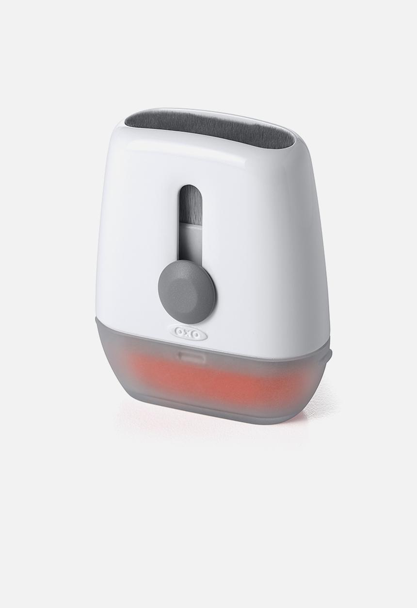 OXO - Sweep & swipe laptop cleaner