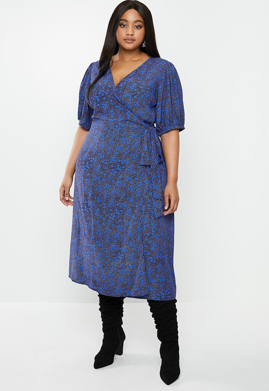 Glamorous - Plus ditsy floral midi wrap dress - blue