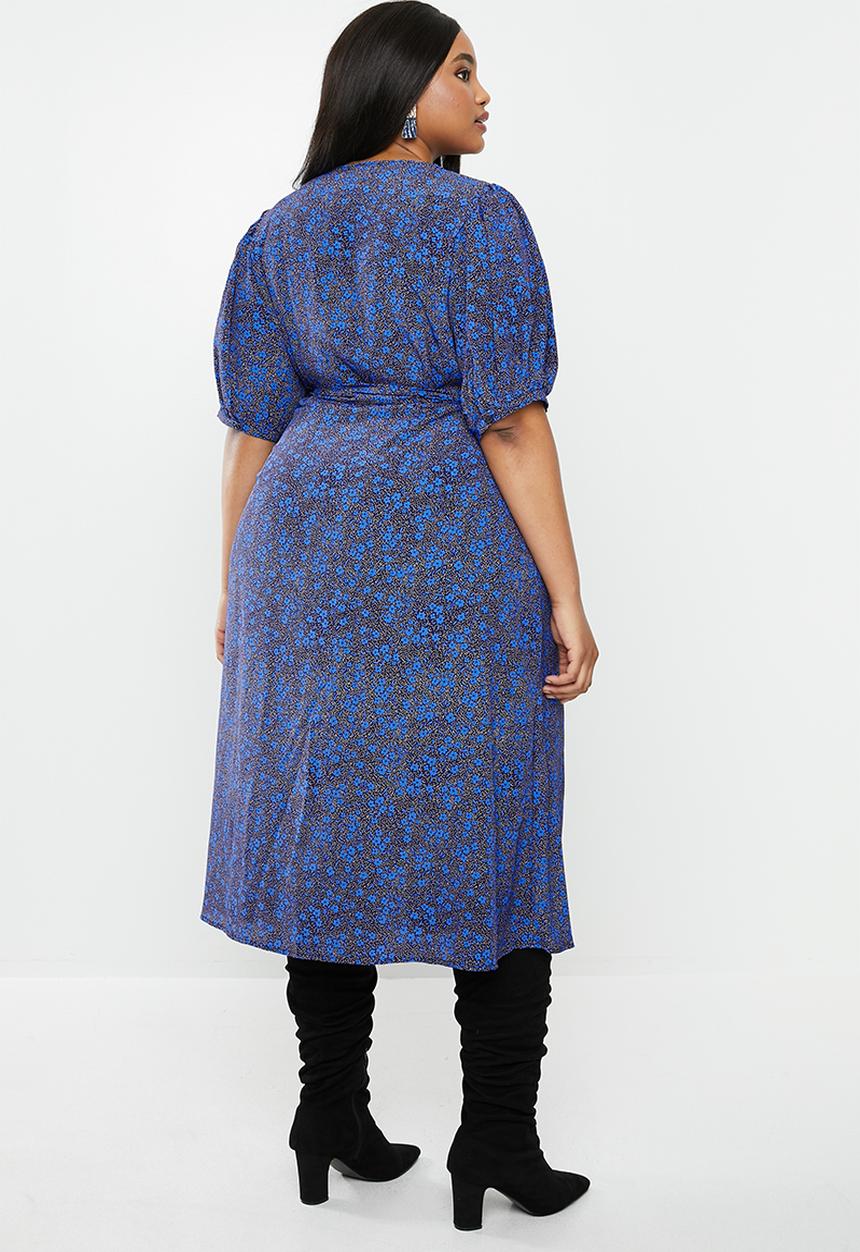 Glamorous - Plus ditsy floral midi wrap dress - blue