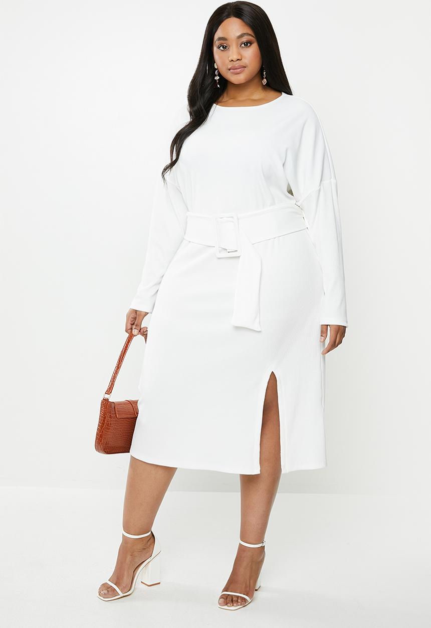 Glamorous - Plus long sleeve belted dress with front slit - white