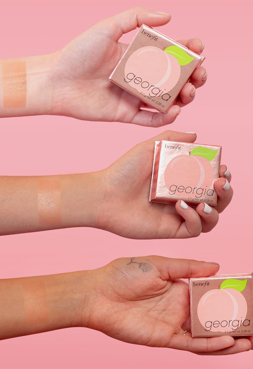 Benefit Cosmetics - Georgia Golden Peach Blush