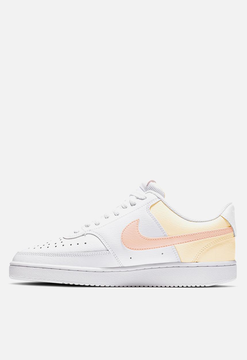 Nike - Court Vision low - white / washed coral-aura-pale ivory
