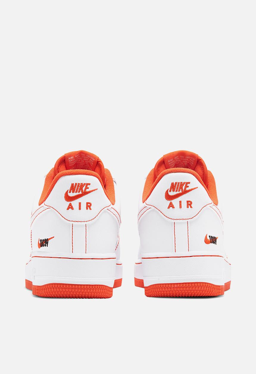 Nike - Air Force 1 '07 LV8 - white & team orange-black