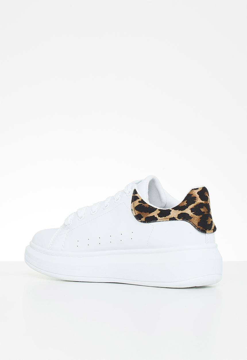 STYLE REPUBLIC - Leopard detail trainer - white & brown