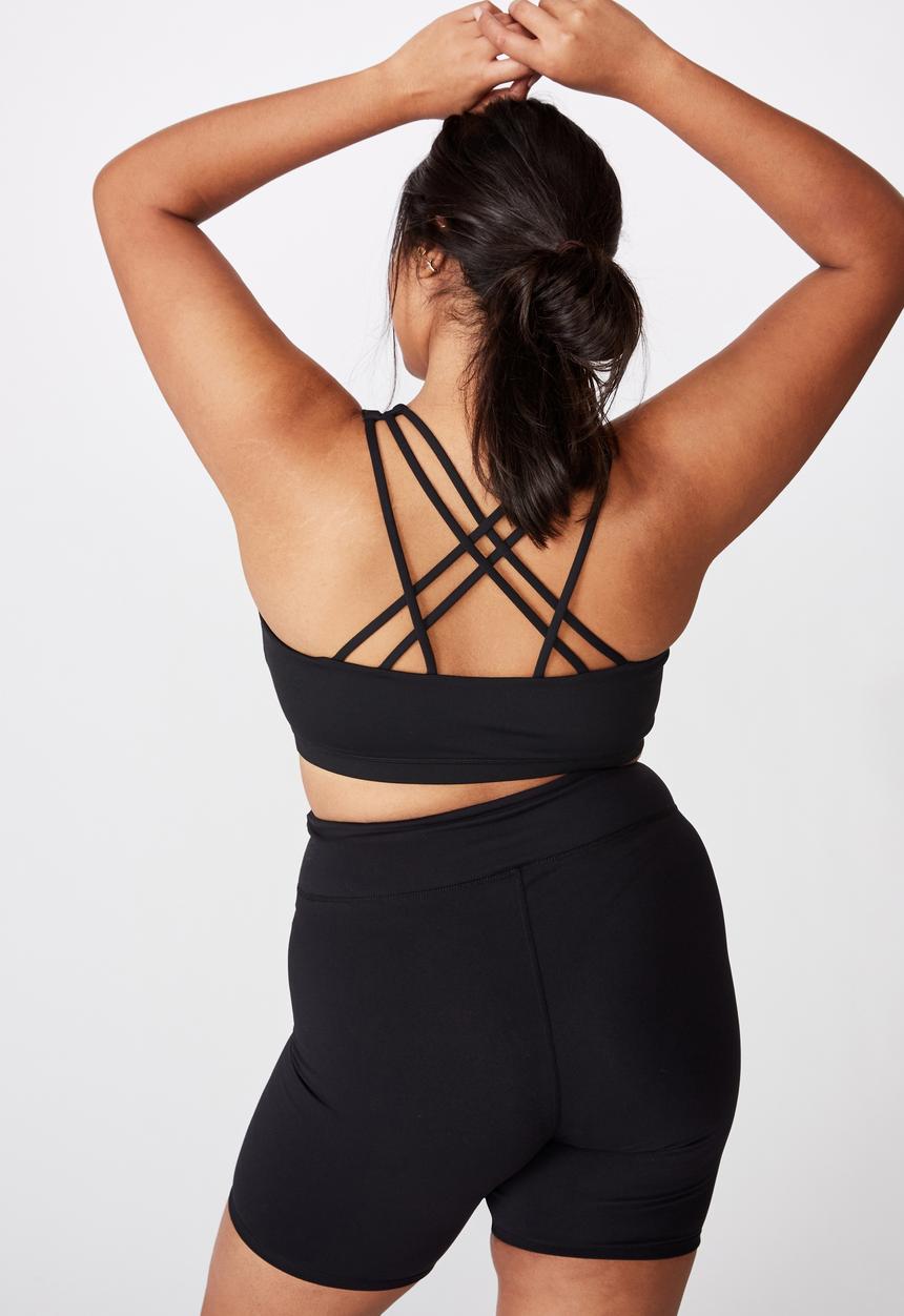 Cotton On - Curve strappy sports crop - black