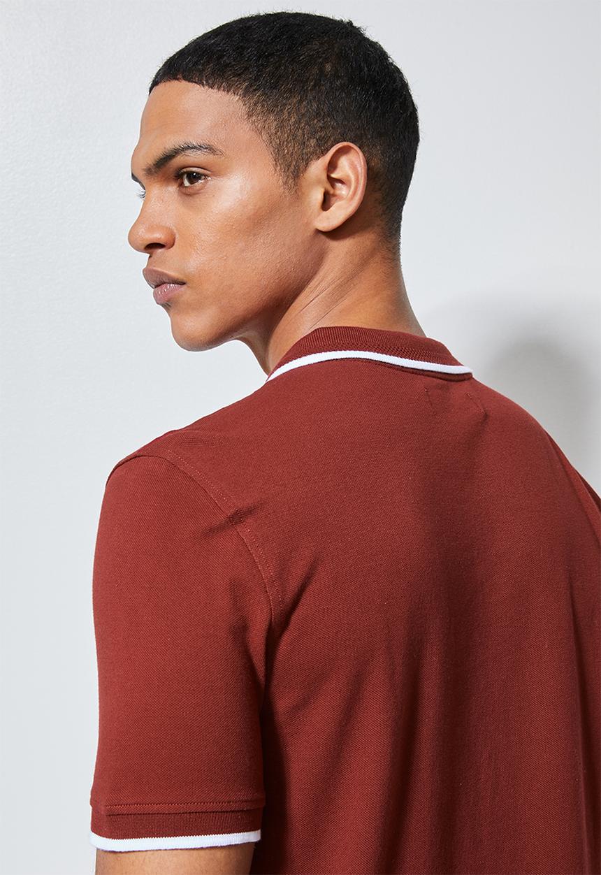 Superbalist - Luka slim pique tipped golfer - burgundy
