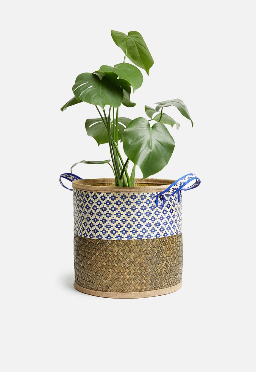 Sixth Floor - Zola woven basket - black & blue