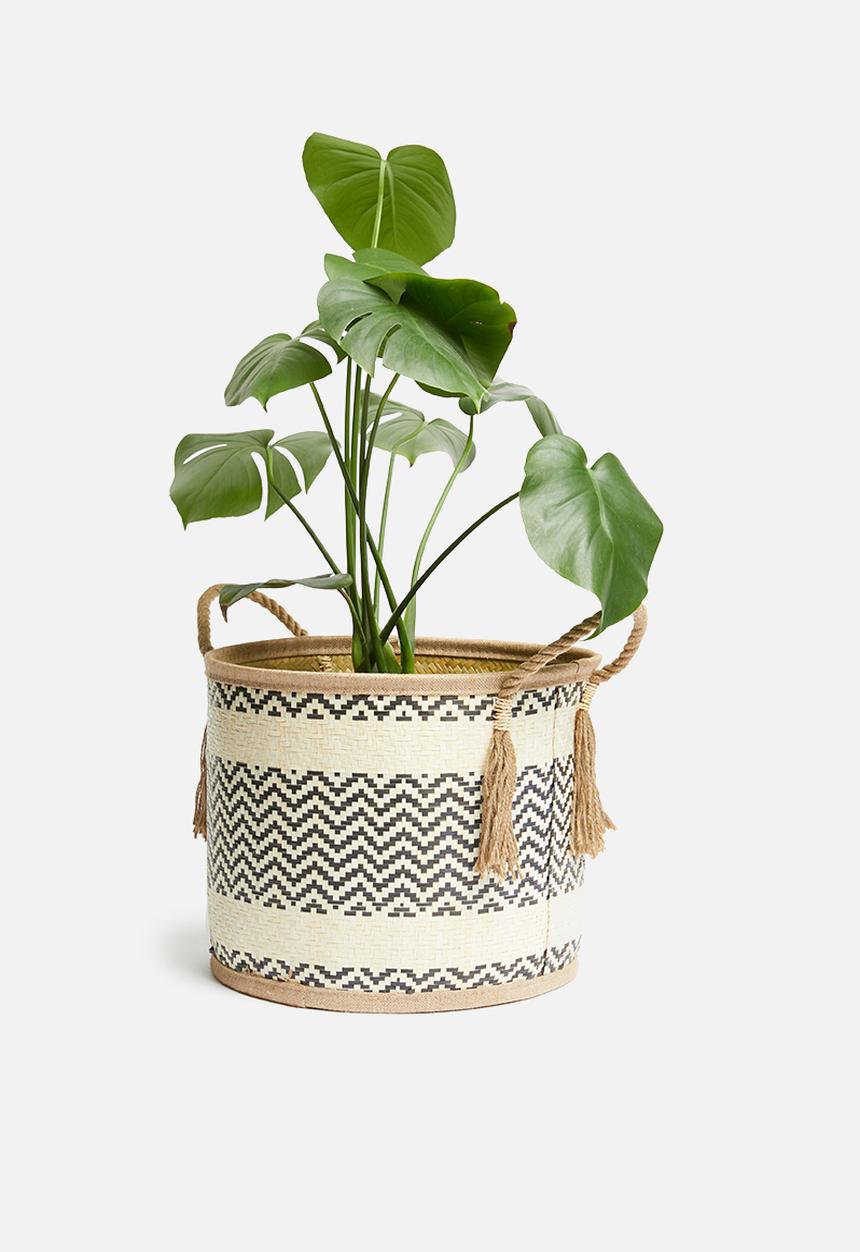 Sixth Floor - Ren woven basket - black & white