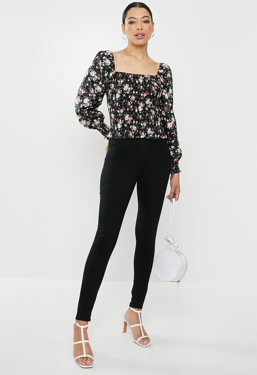 Missguided - Shirred body puff sleeve milkmaid top rose print - black