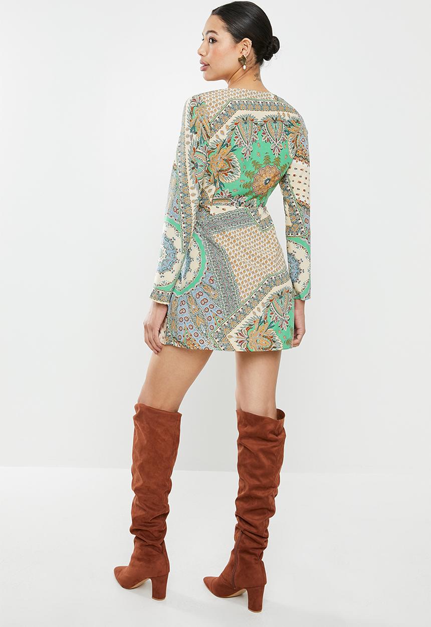 Missguided - Scarf print twist front mini dress - green