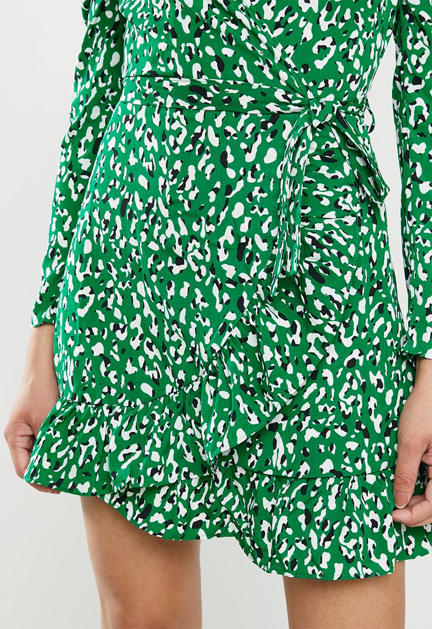 Missguided - Puff sleeve ruffle hem wrap tea dress leopard - green