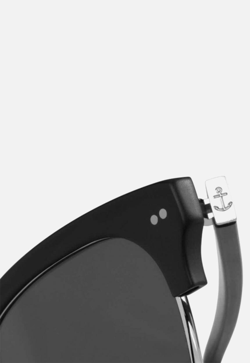 Kapten & Son - Atlanta - all black