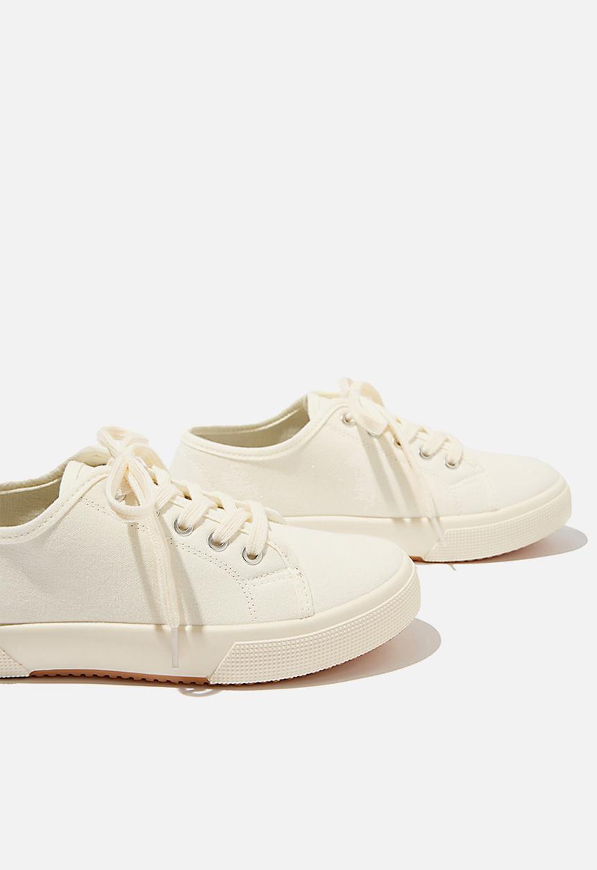 Cotton On - Lisa lace up plimsoll - ecru