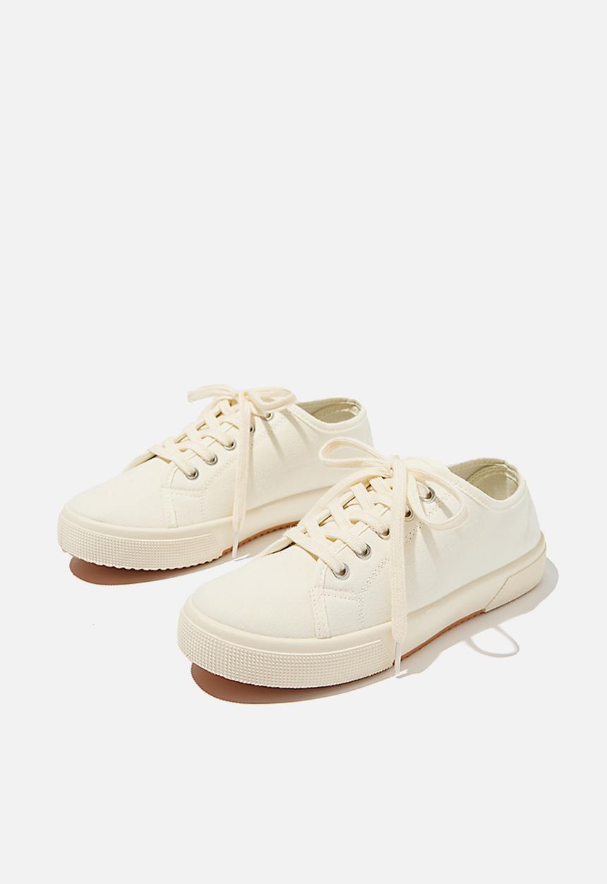 Cotton On - Lisa lace up plimsoll - ecru