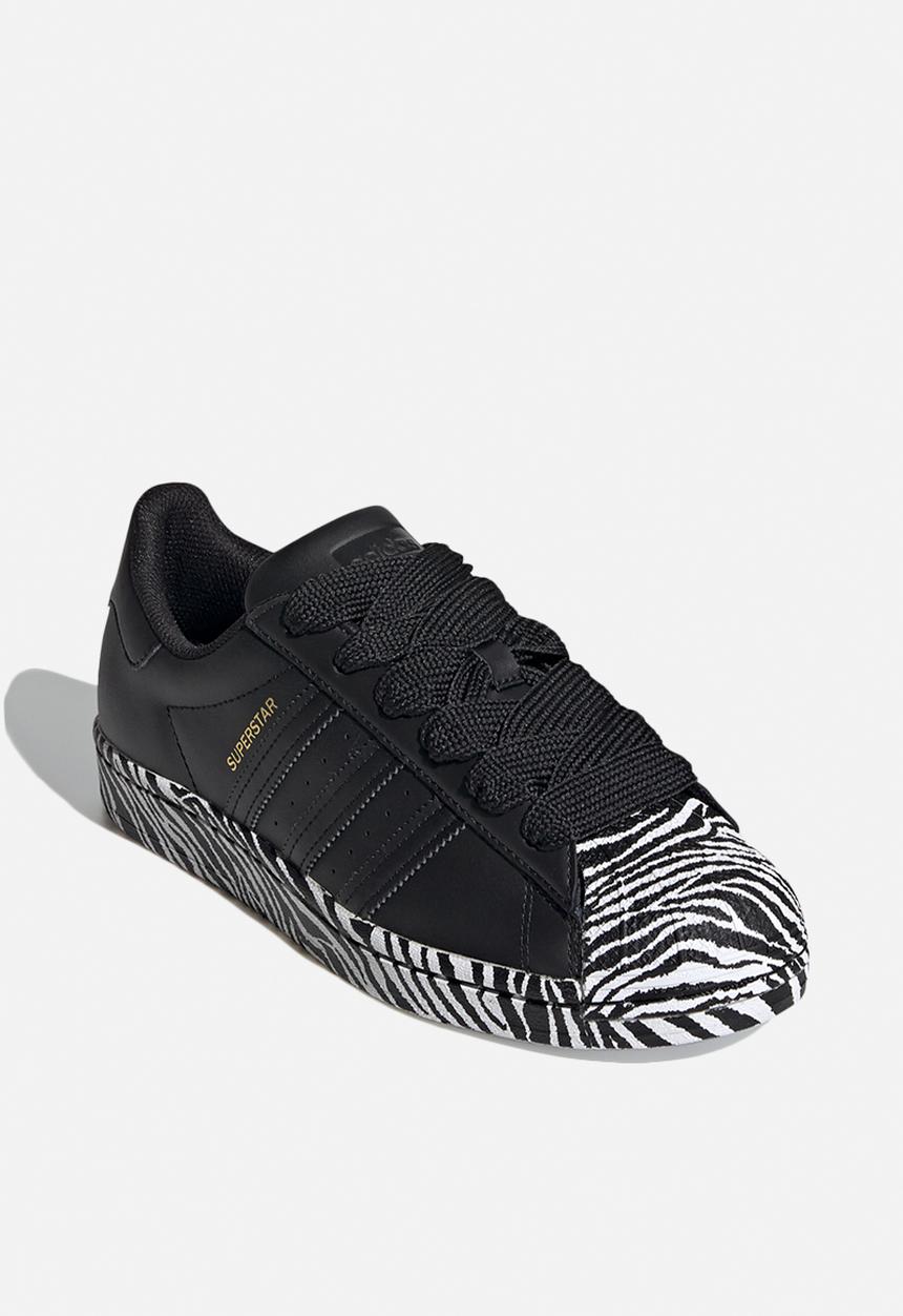 adidas Originals - Superstar w - core black, gold met & ftwr white