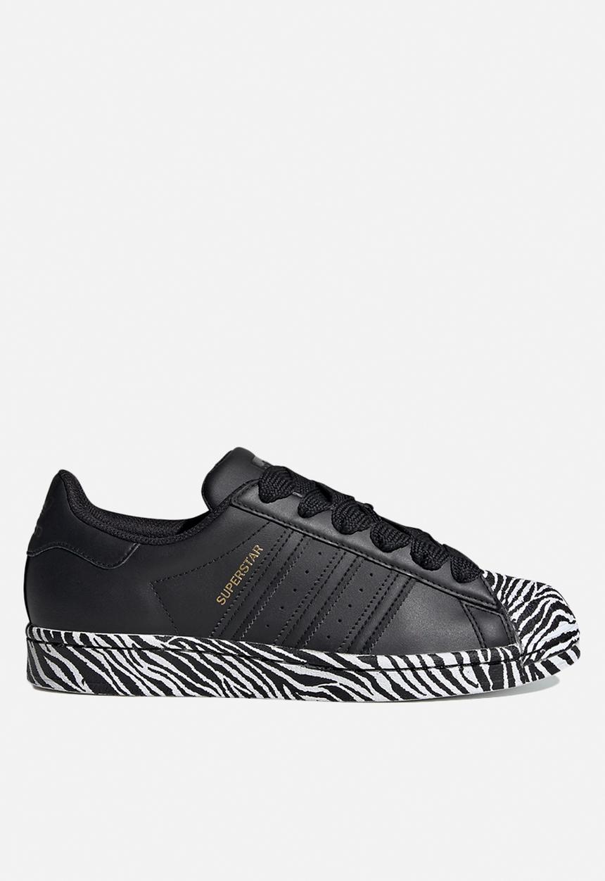 adidas Originals - Superstar w - core black, gold met & ftwr white