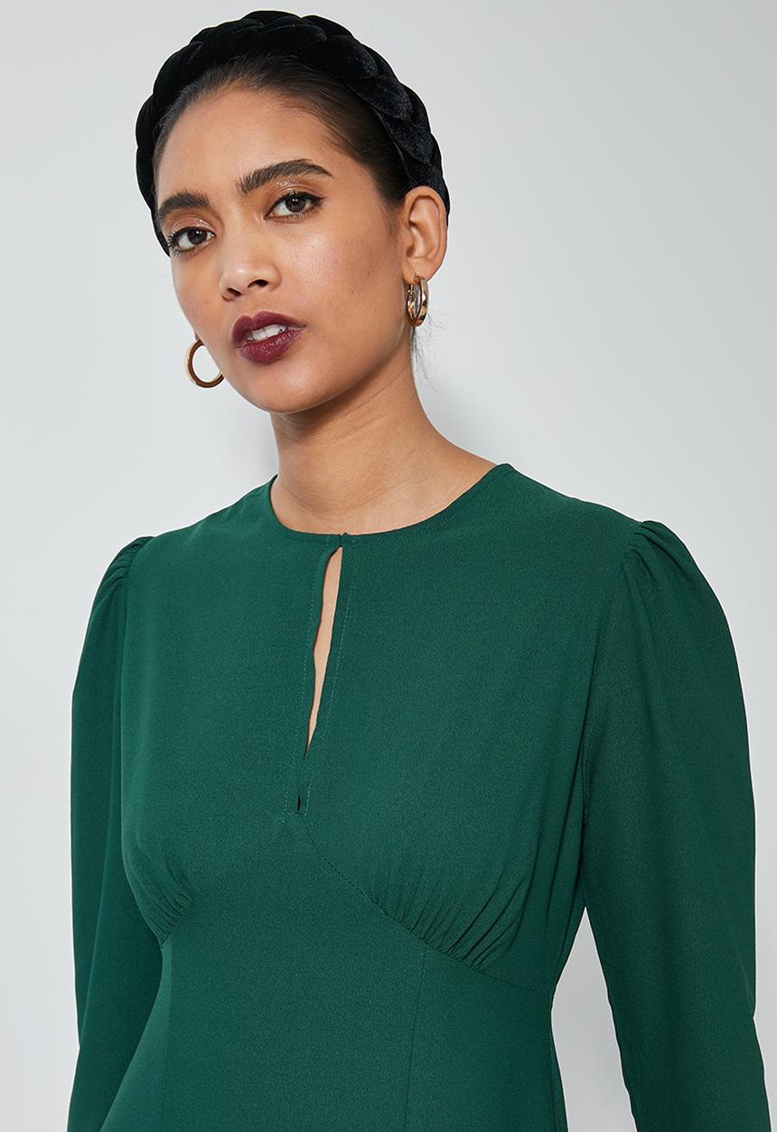 Superbalist - Round neck dress with key hole - green