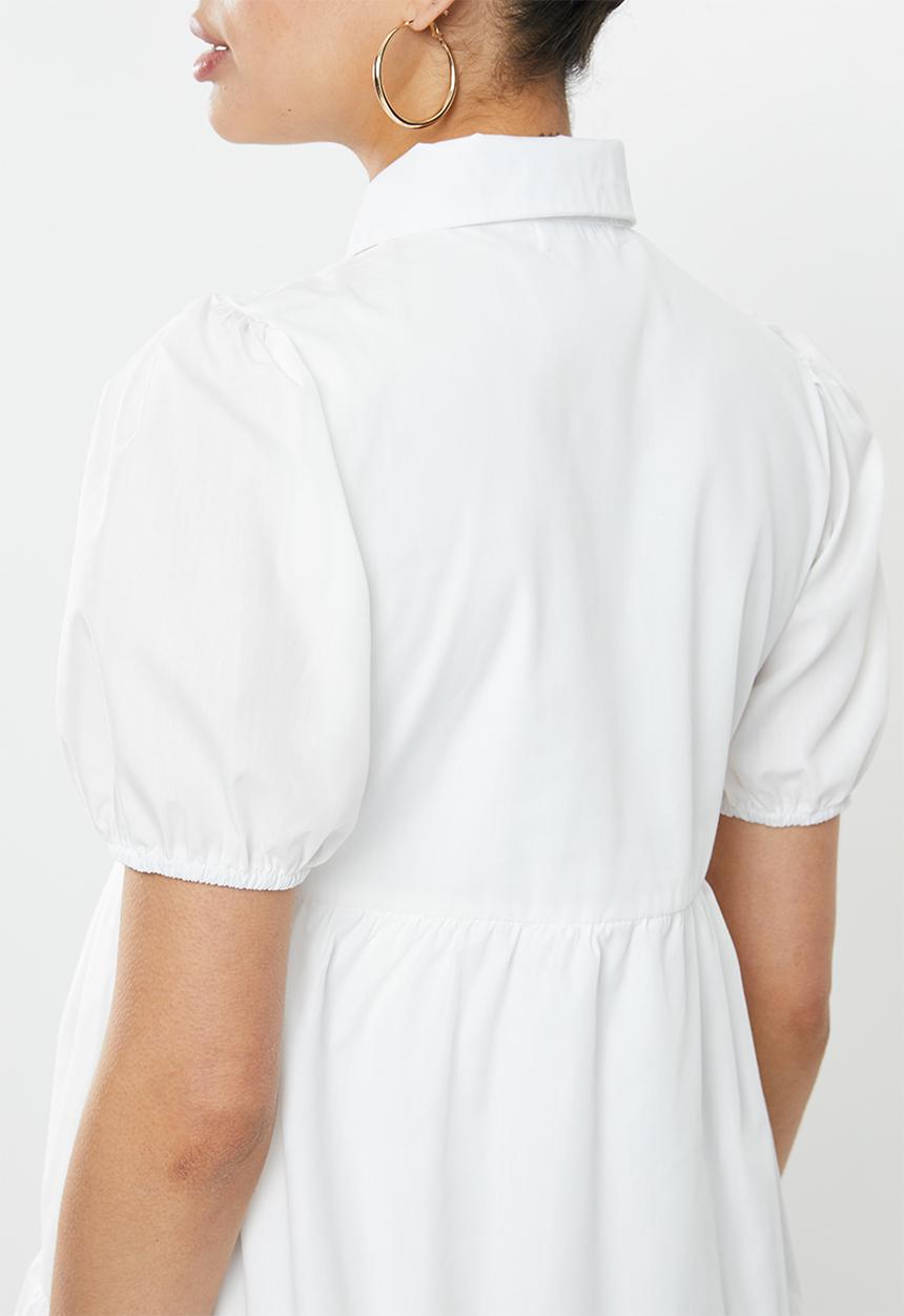 Missguided - Maternity short sleeve button front poplin smock dress - white