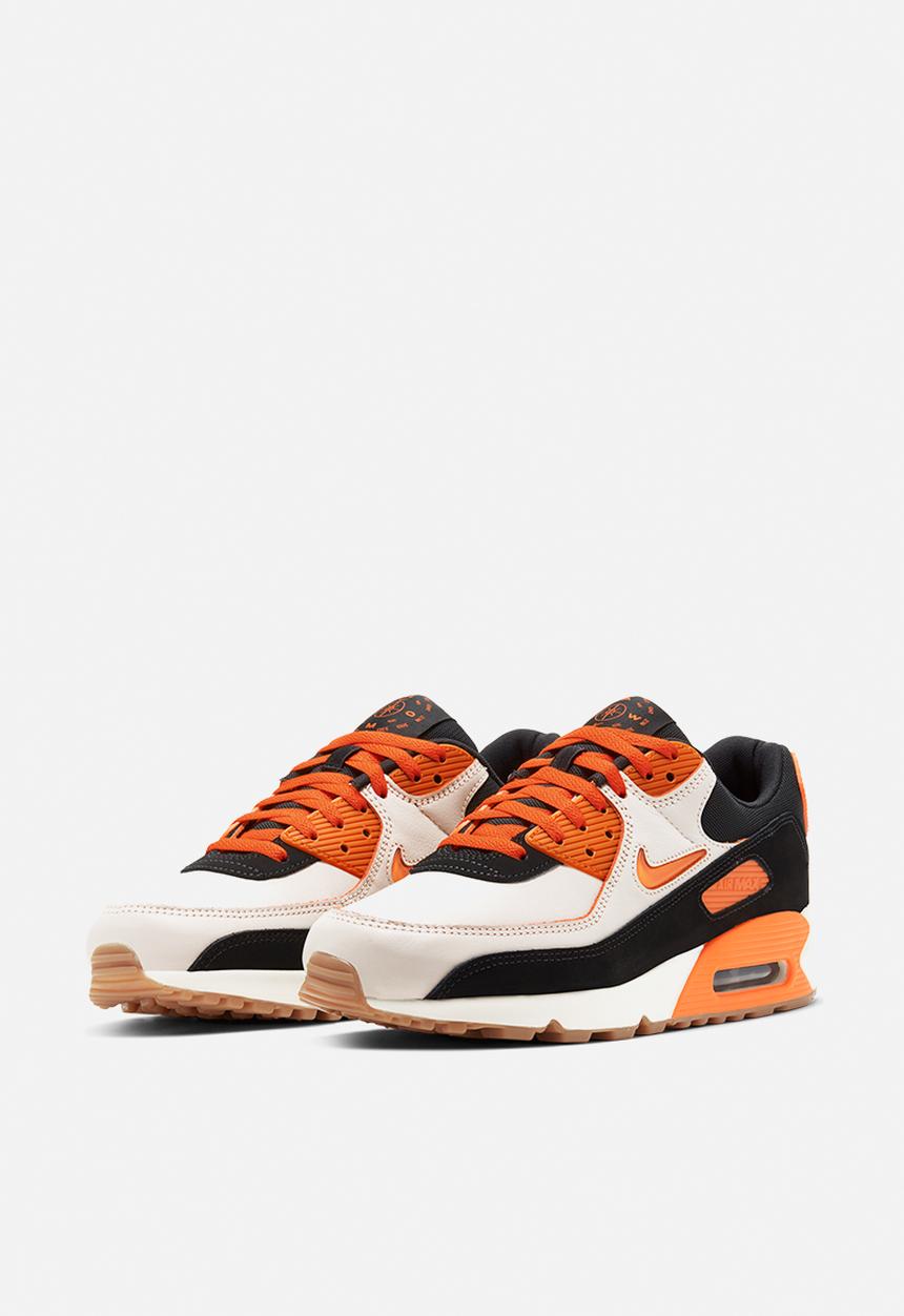 Nike - Air Max 90 Premium - sail / safety orange-black-gum med brown