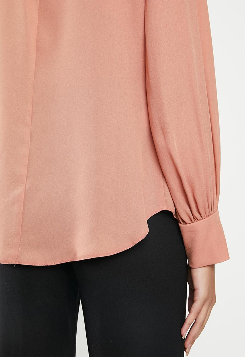 VELVET - Turtle neck blouse with balloon sleeve - pink