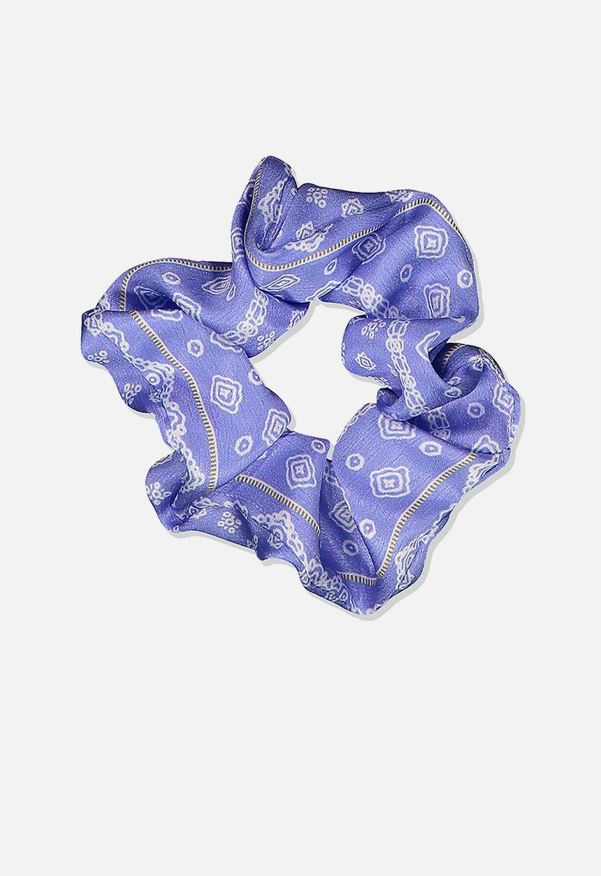 Rubi - So me scrunchie  - chambray paisley bandana
