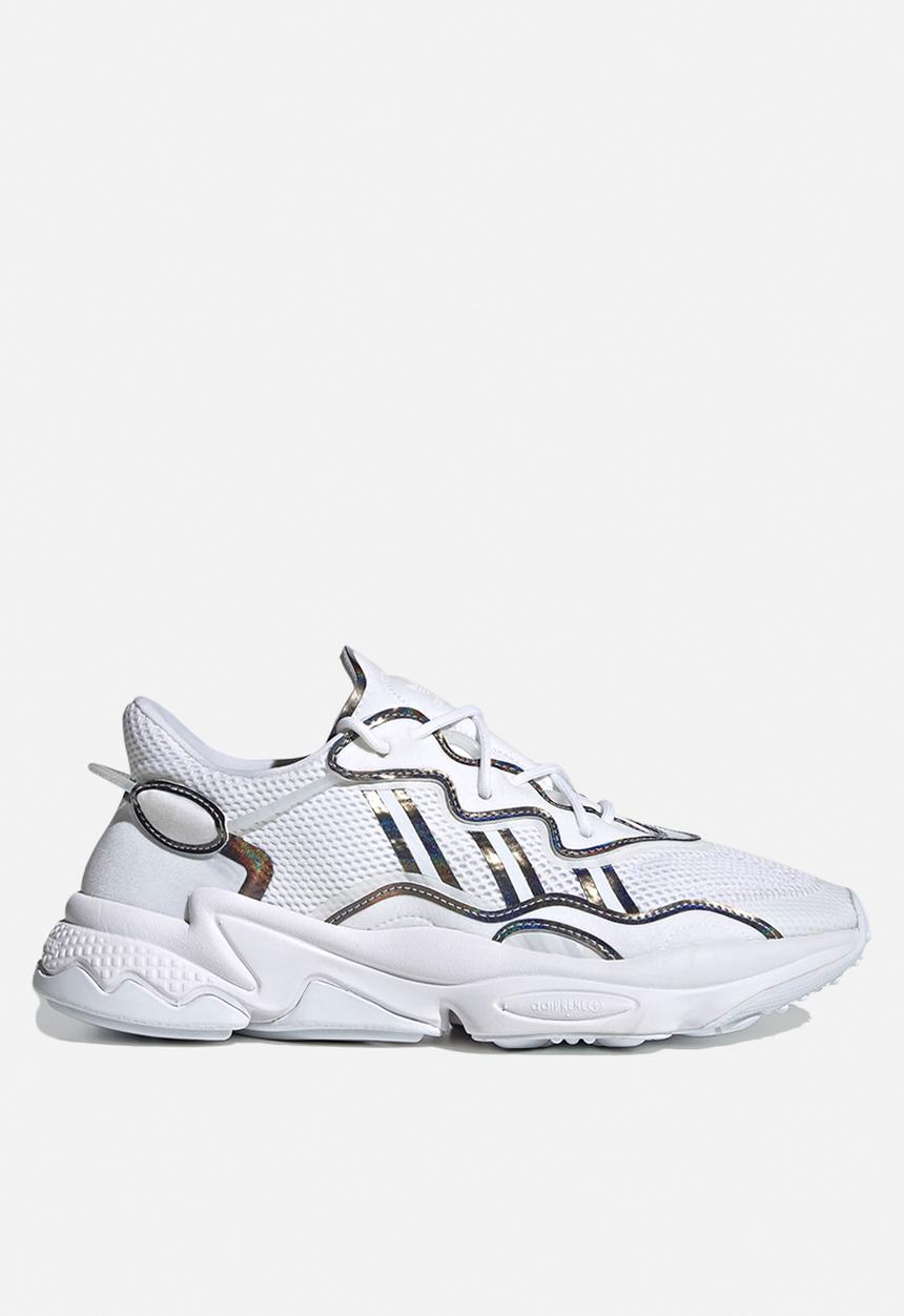 adidas Originals - Ozweego - white / black