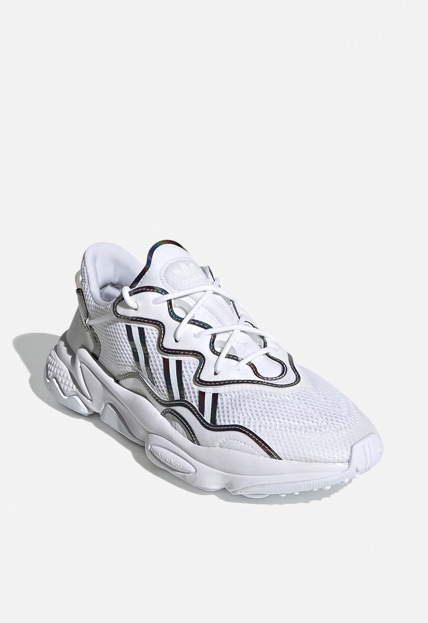 adidas Originals - Ozweego - white / black