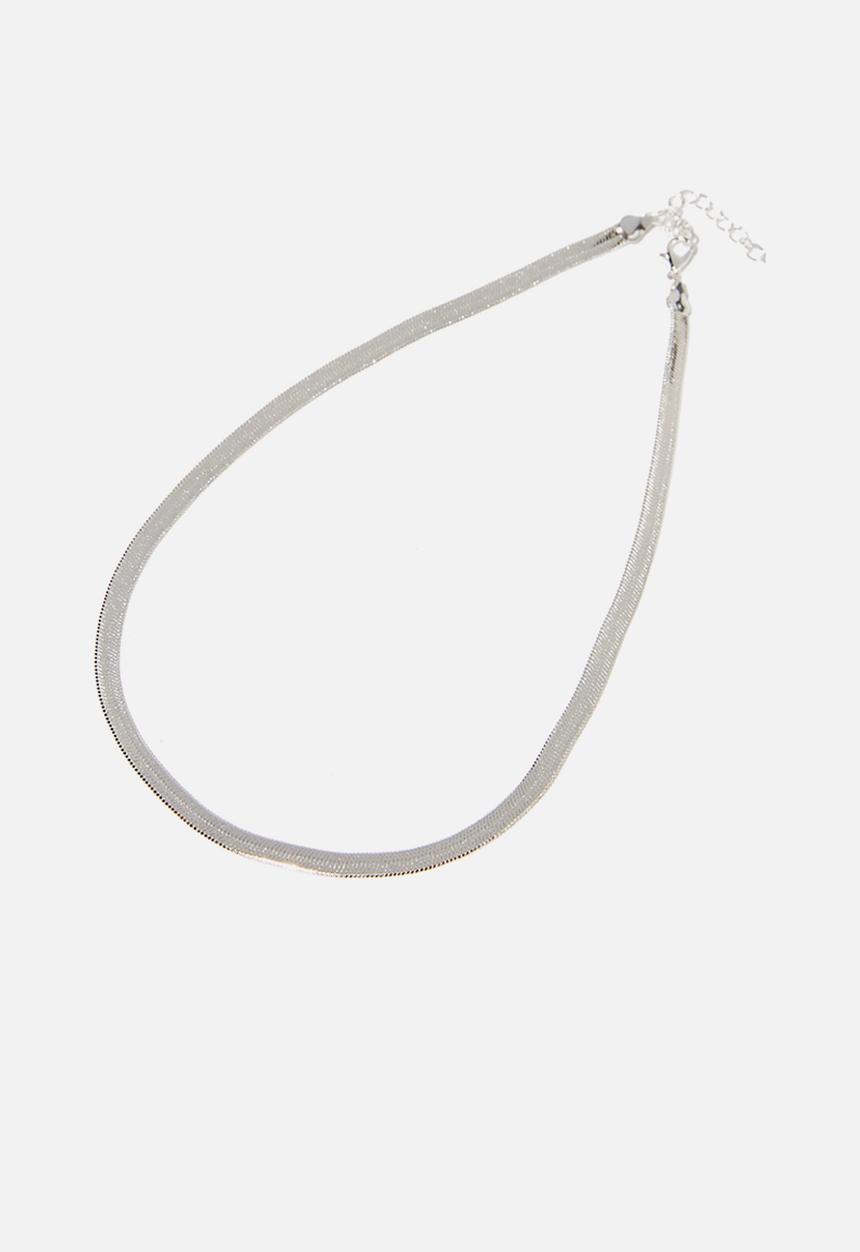 Rubi - Treasures single chain necklace - silver herringbone chain