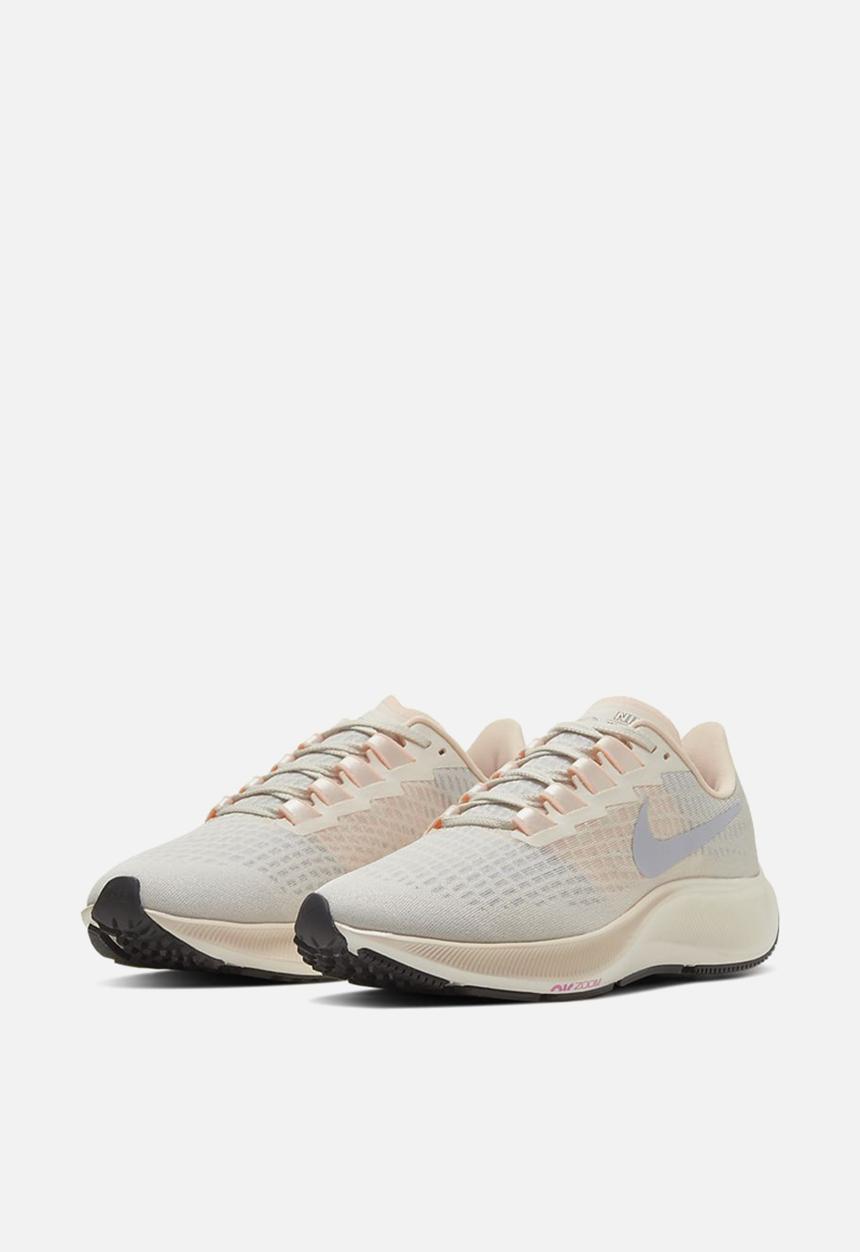 Nike - Air Zoom Pegasus 37 - pale ivory / ghost-barely volt-sail