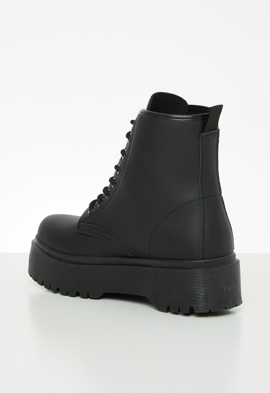 Superbalist - Stassi lace-up boot - black
