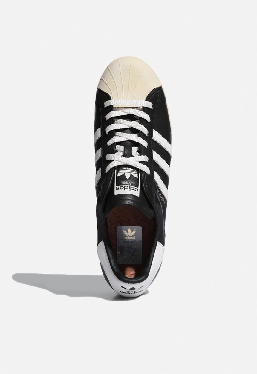 adidas Originals - Superstar Premium Leather - core black / crystal white