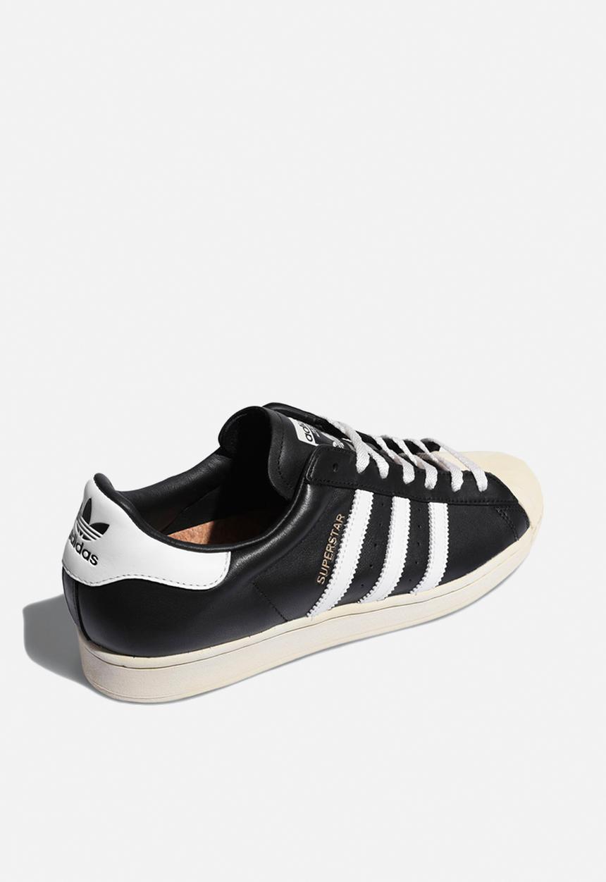 adidas Originals - Superstar Premium Leather - core black / crystal white