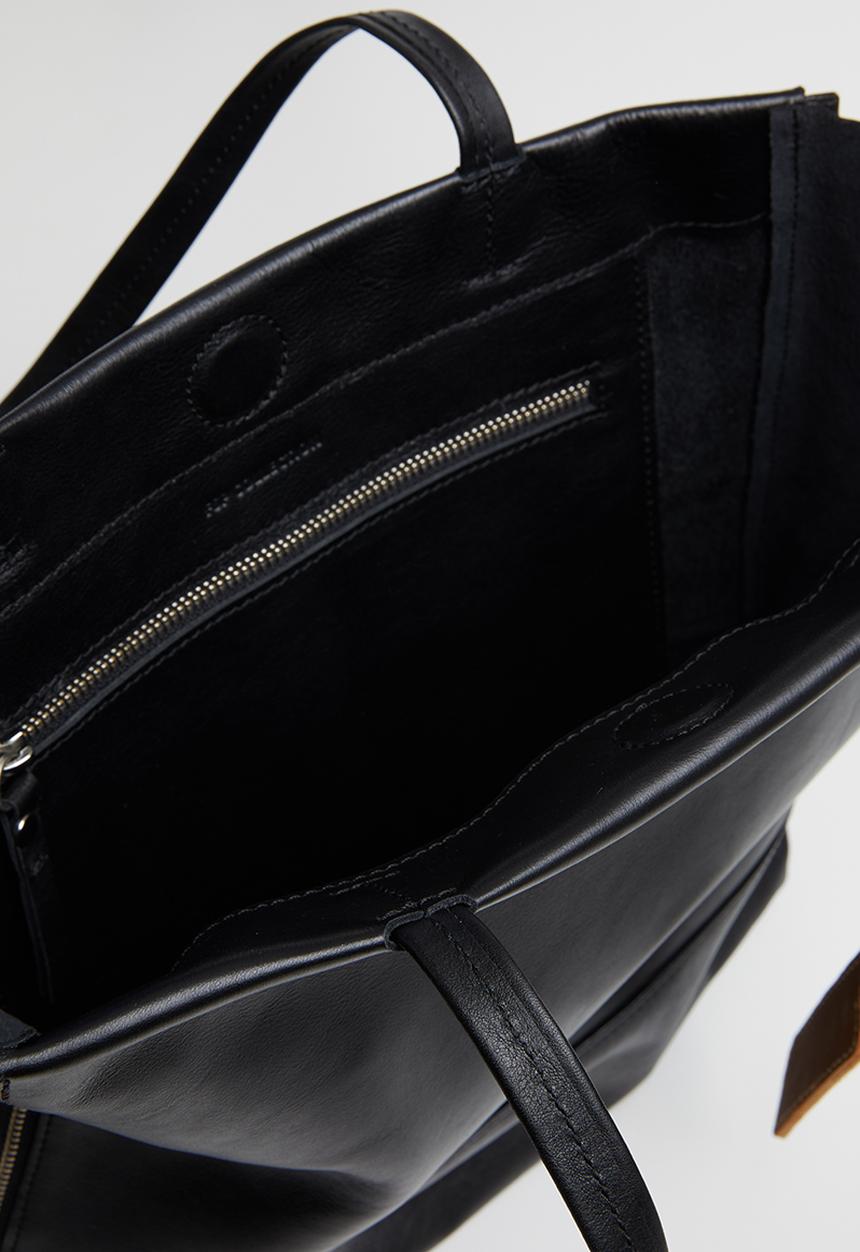 FSP Collection - Lynette zip shopper - dakota leather - black