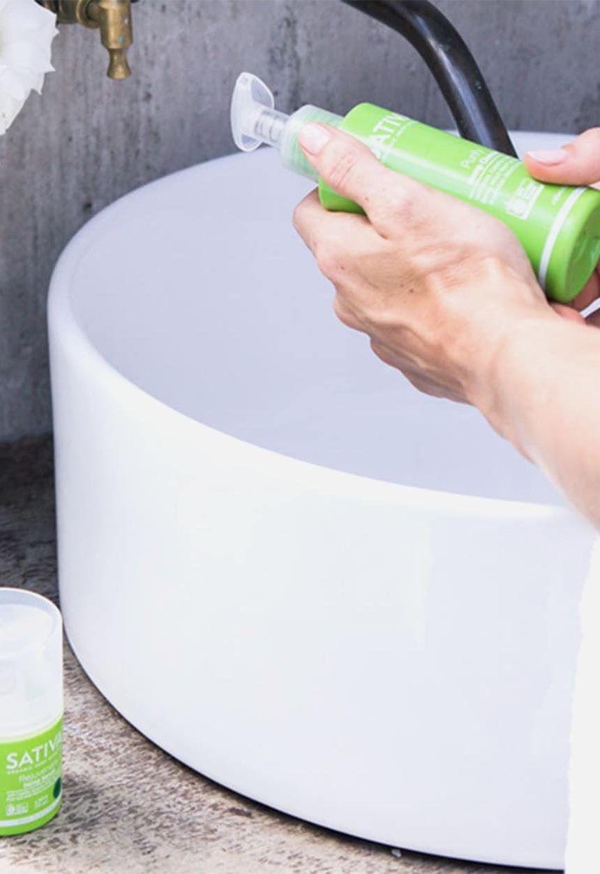 SATIVA - PURIFY Organic Hemp Cleanser